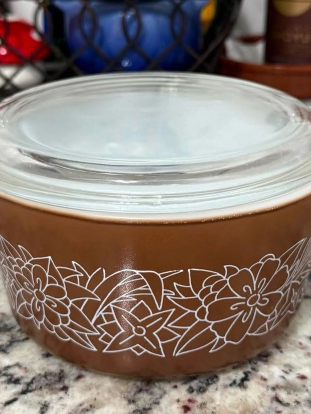 Pyrex Vintage 70s Woodland Storage Bowl # 470-C 24 Clear Lid